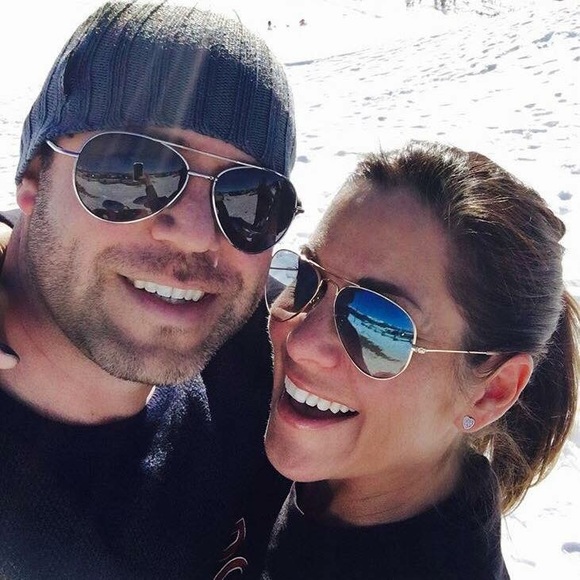 Meet Your Posher, Leah. - Picture 2 of 2